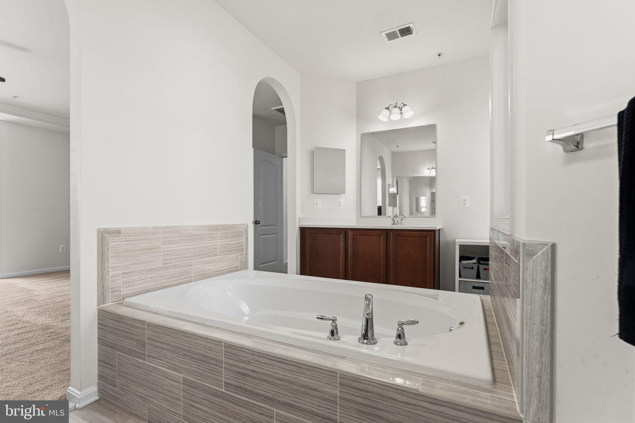 HOLMEHURST - Residential