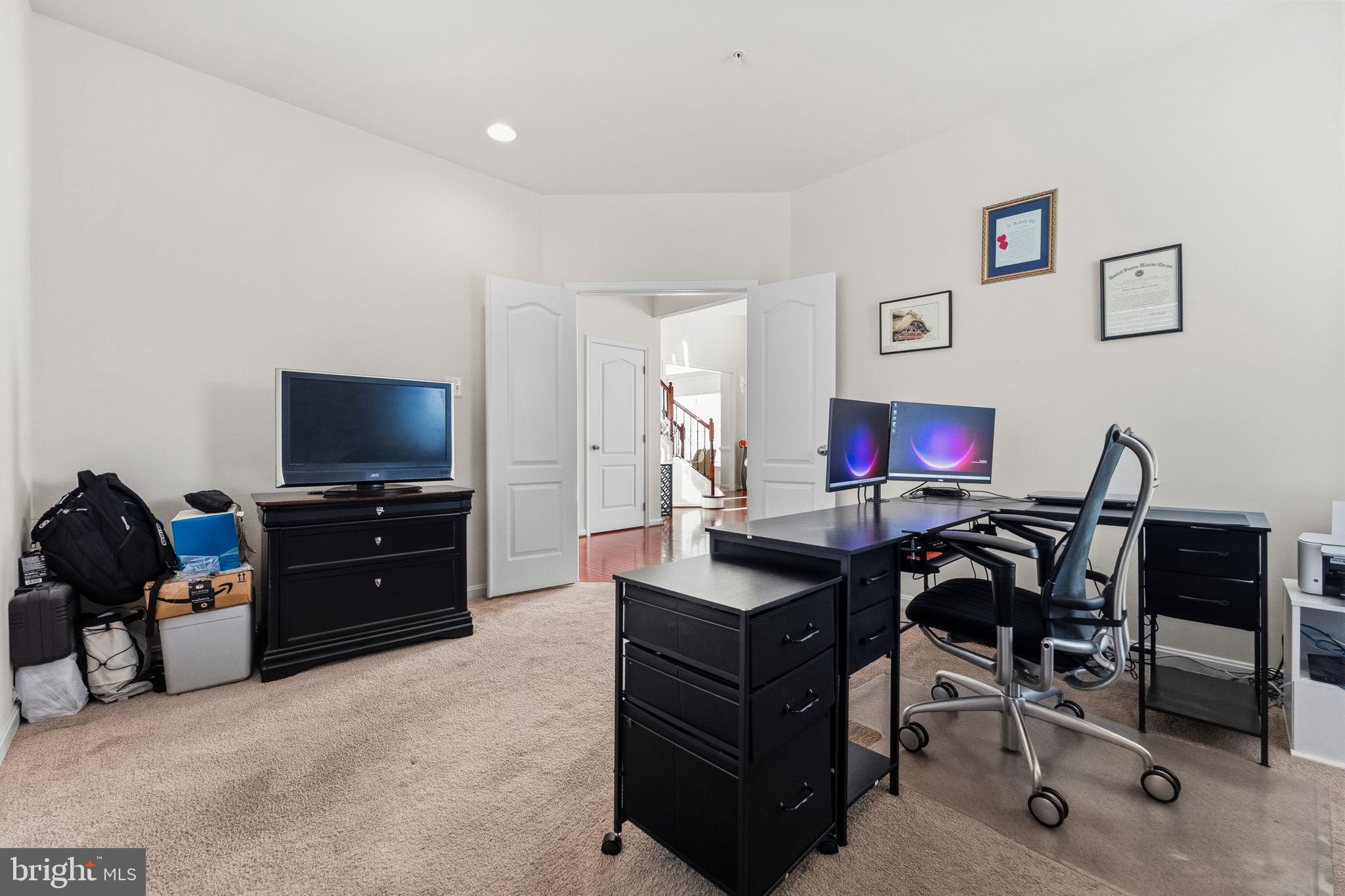 HOLMEHURST - Residential