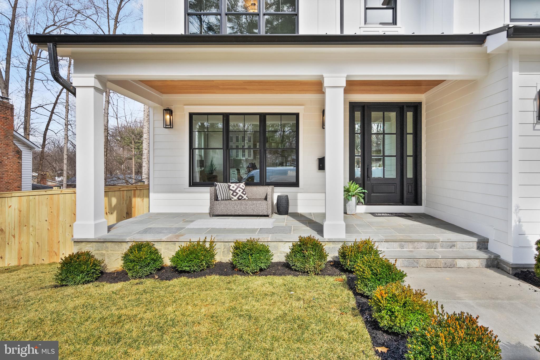 STRATTON WOODS - Residential