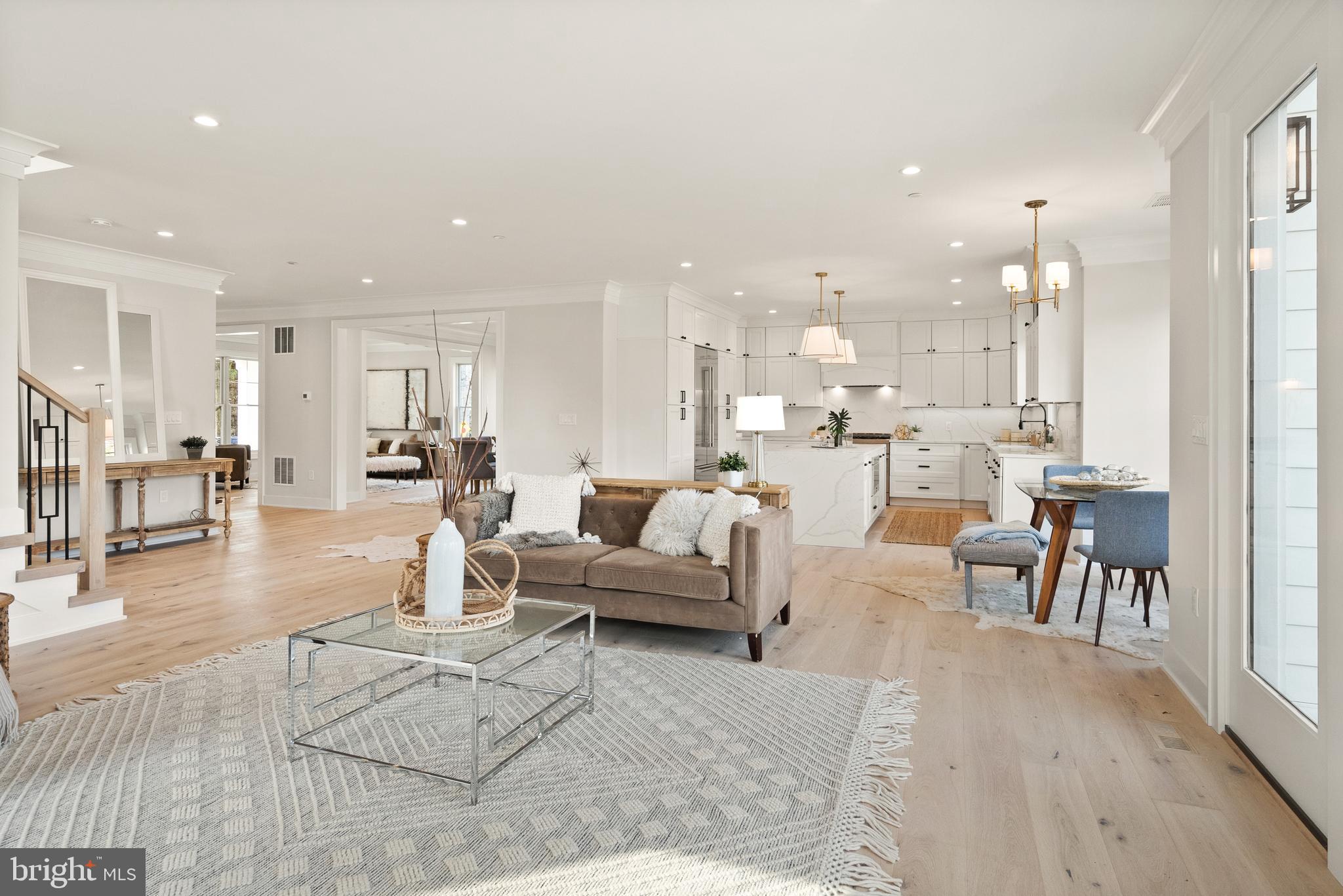 STRATTON WOODS - Residential