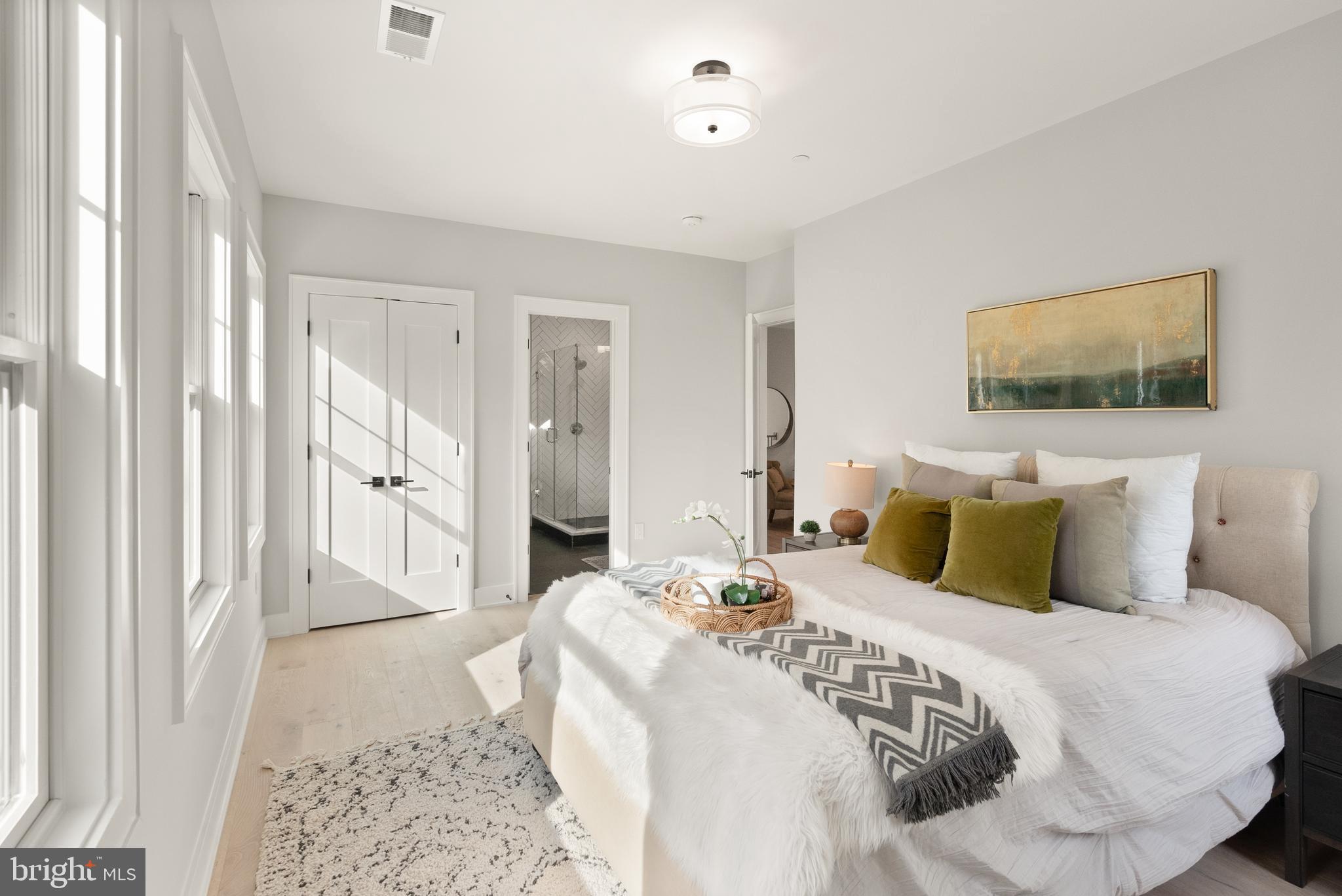 STRATTON WOODS - Residential