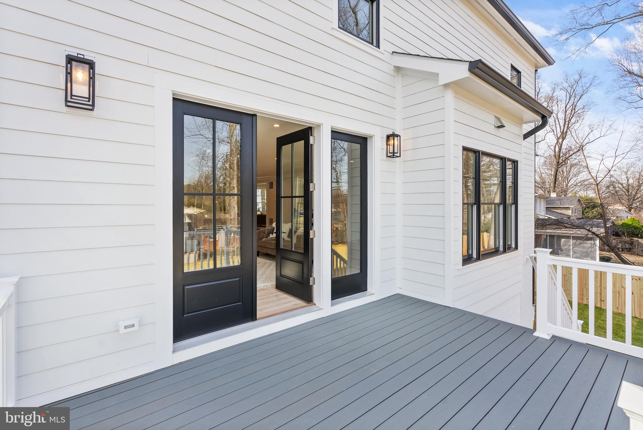 STRATTON WOODS - Residential