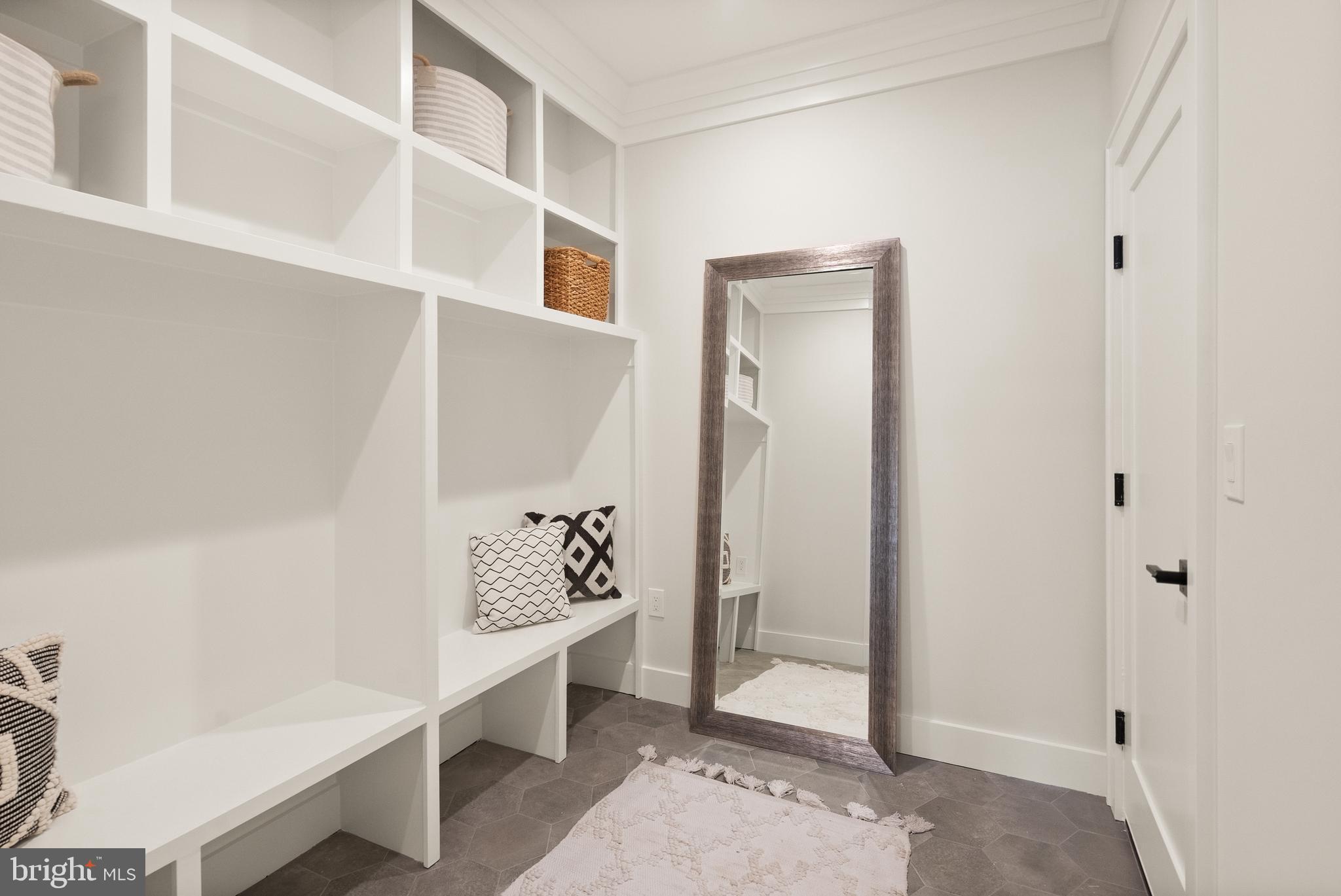 STRATTON WOODS - Residential