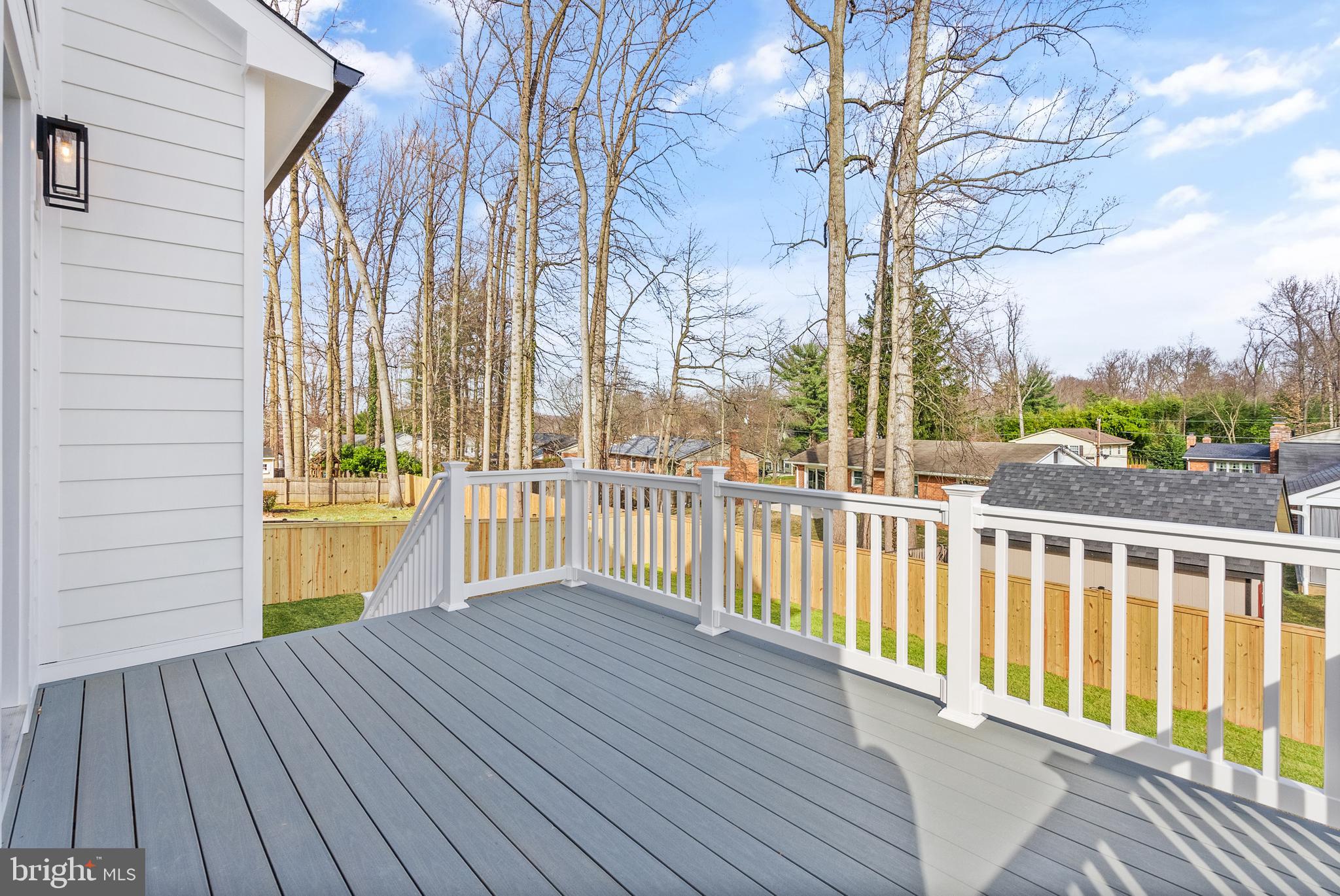 STRATTON WOODS - Residential