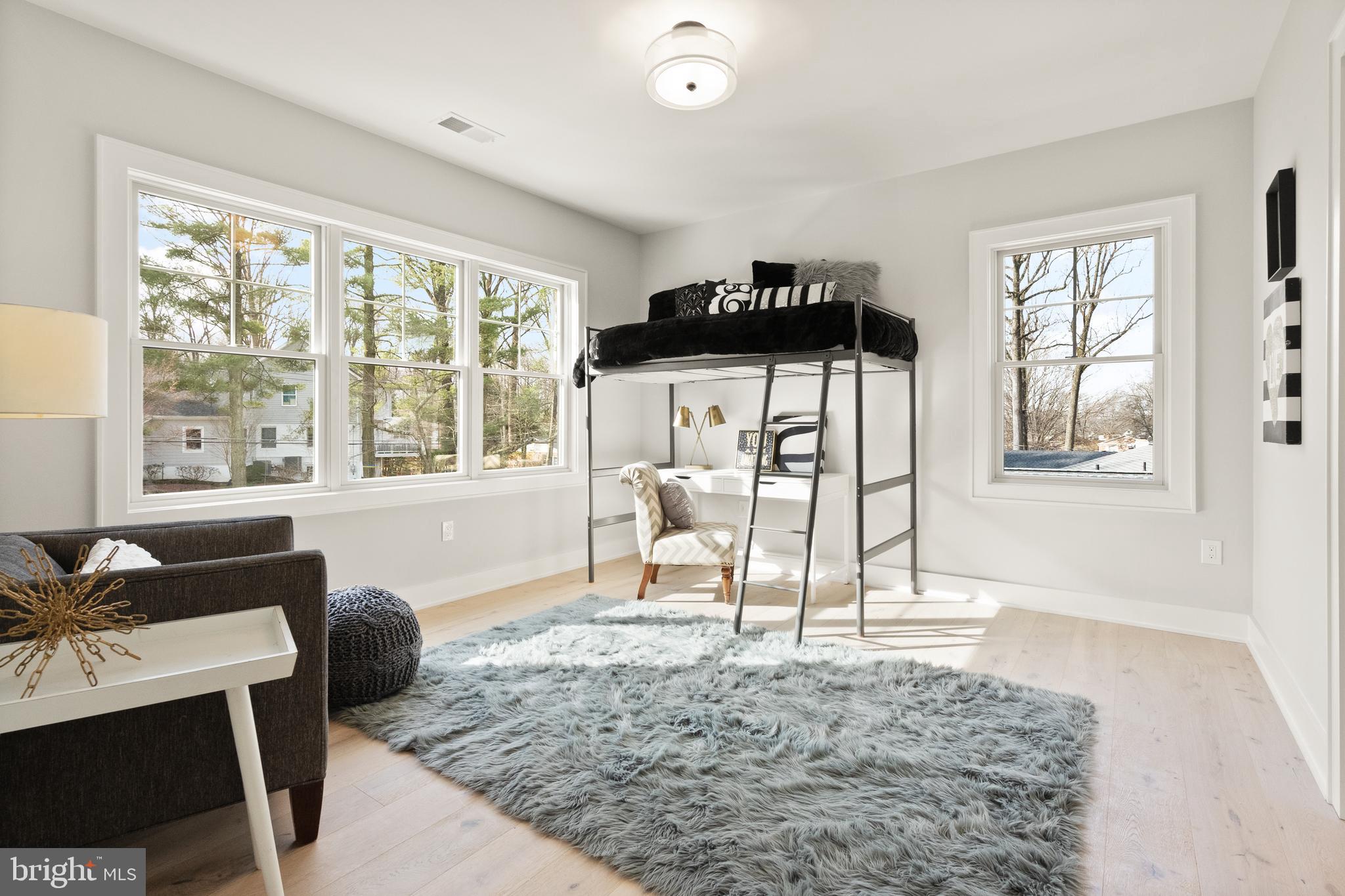 STRATTON WOODS - Residential