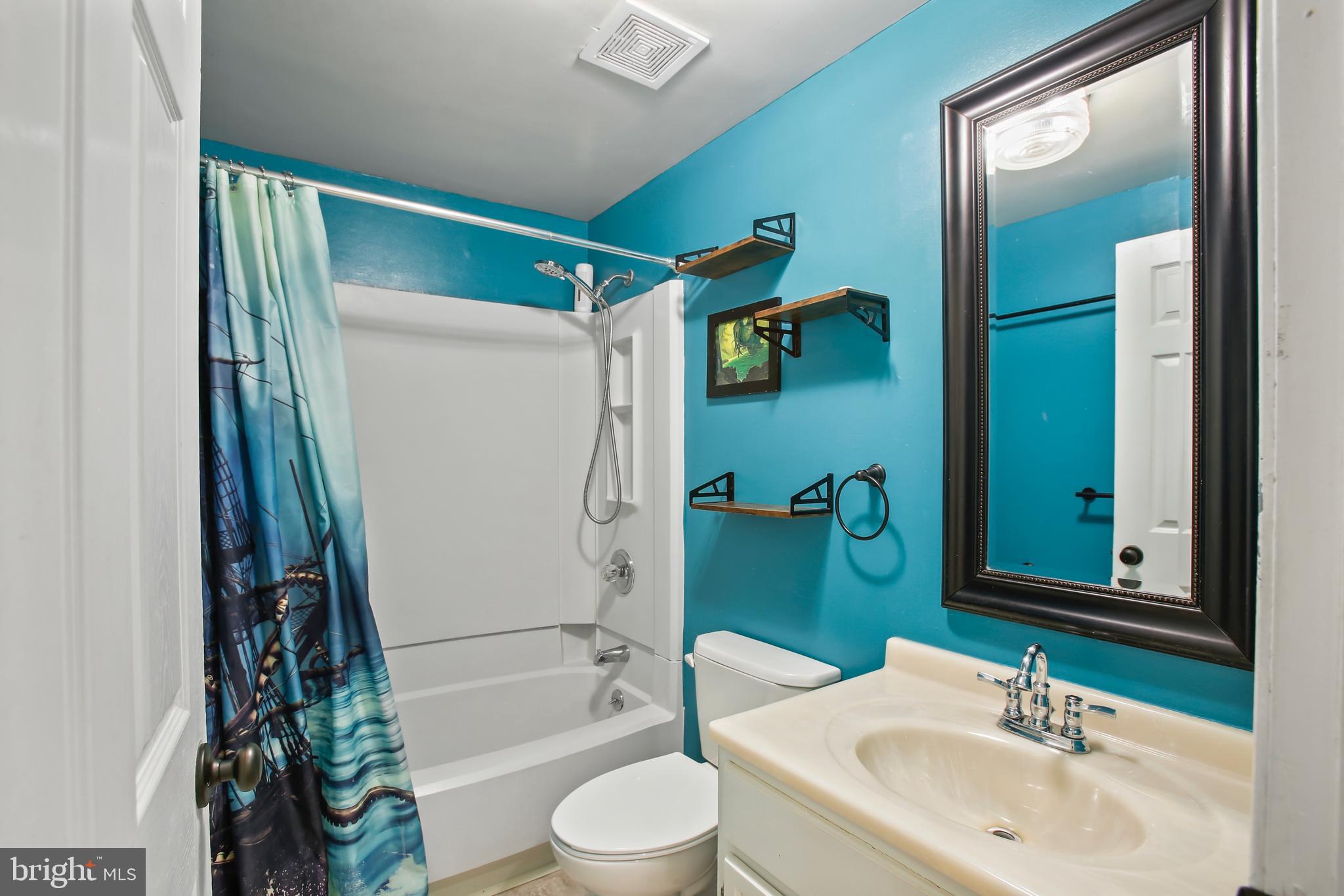 SILVER OAKS - Residential