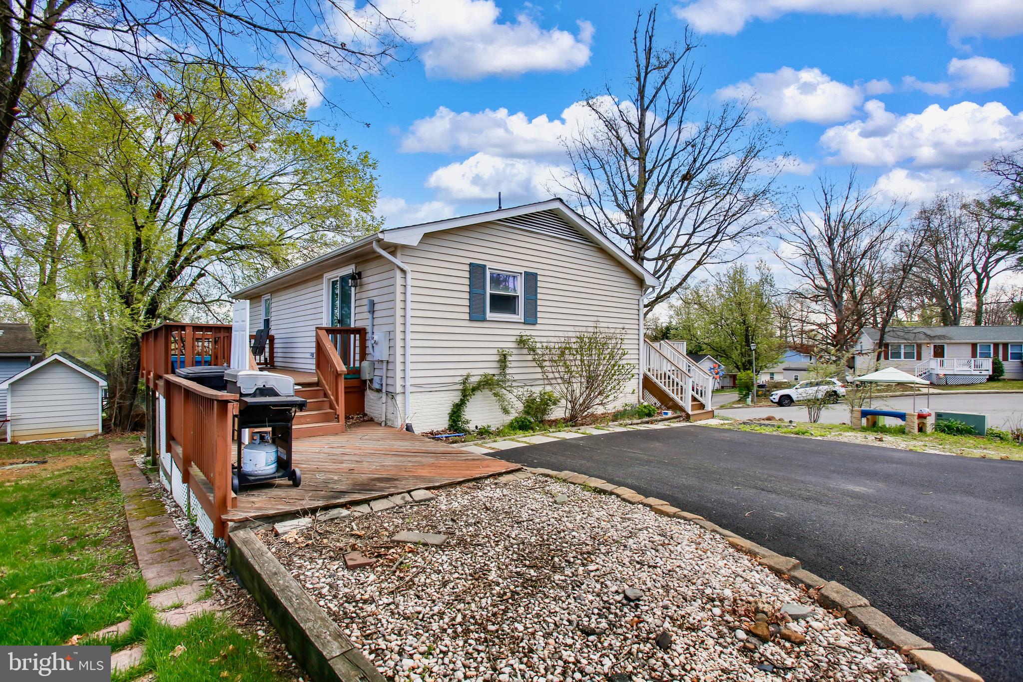 SILVER OAKS - Residential