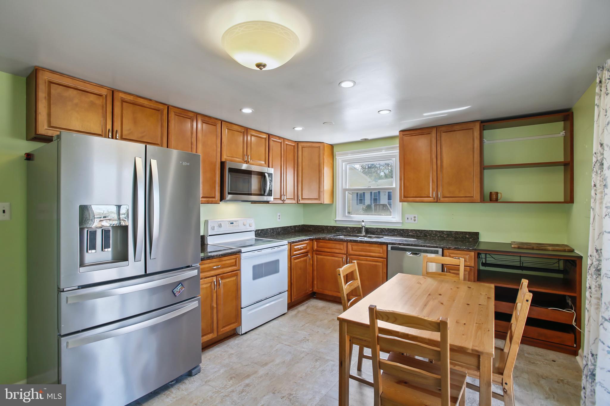 SILVER OAKS - Residential