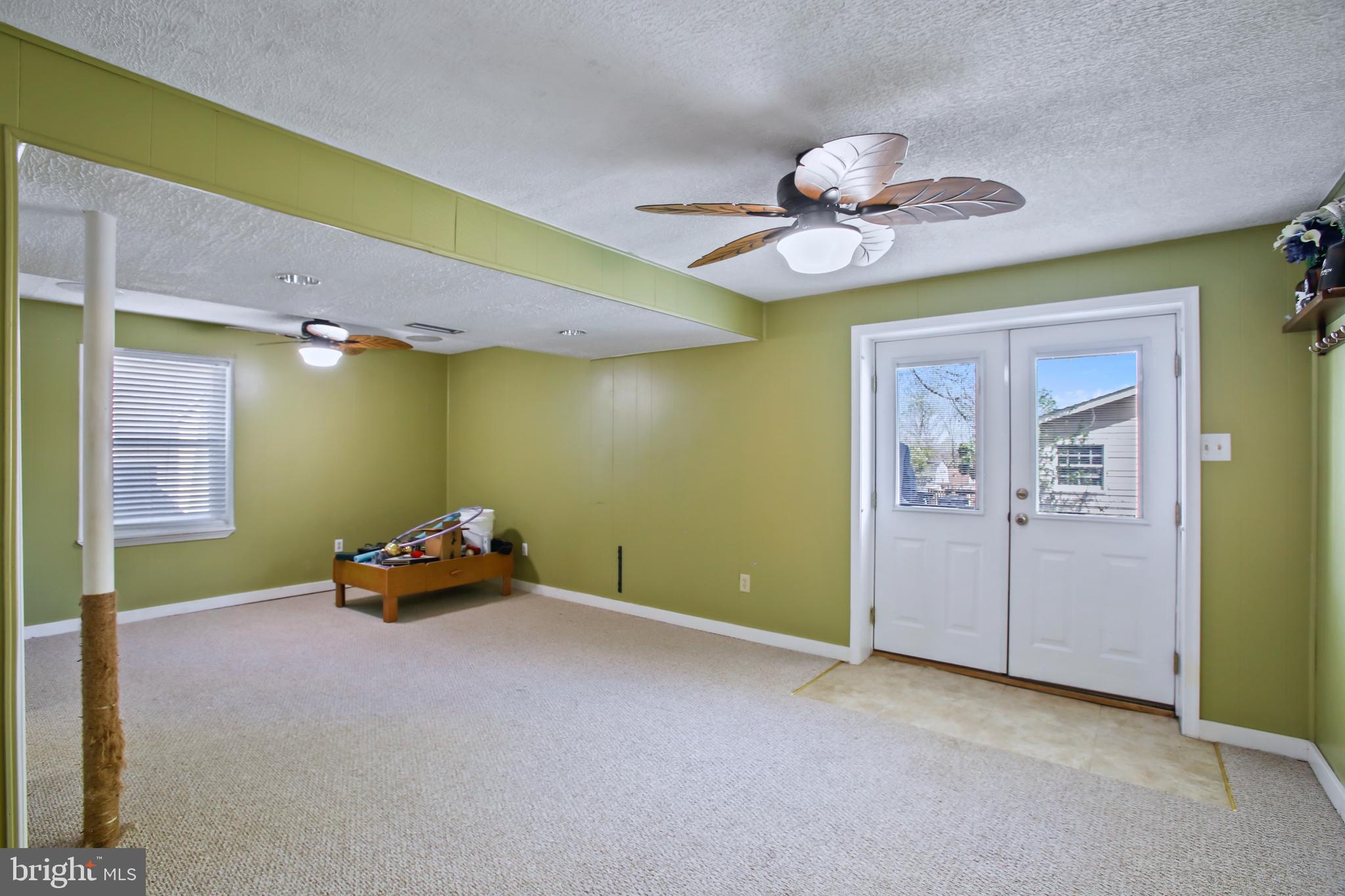 SILVER OAKS - Residential