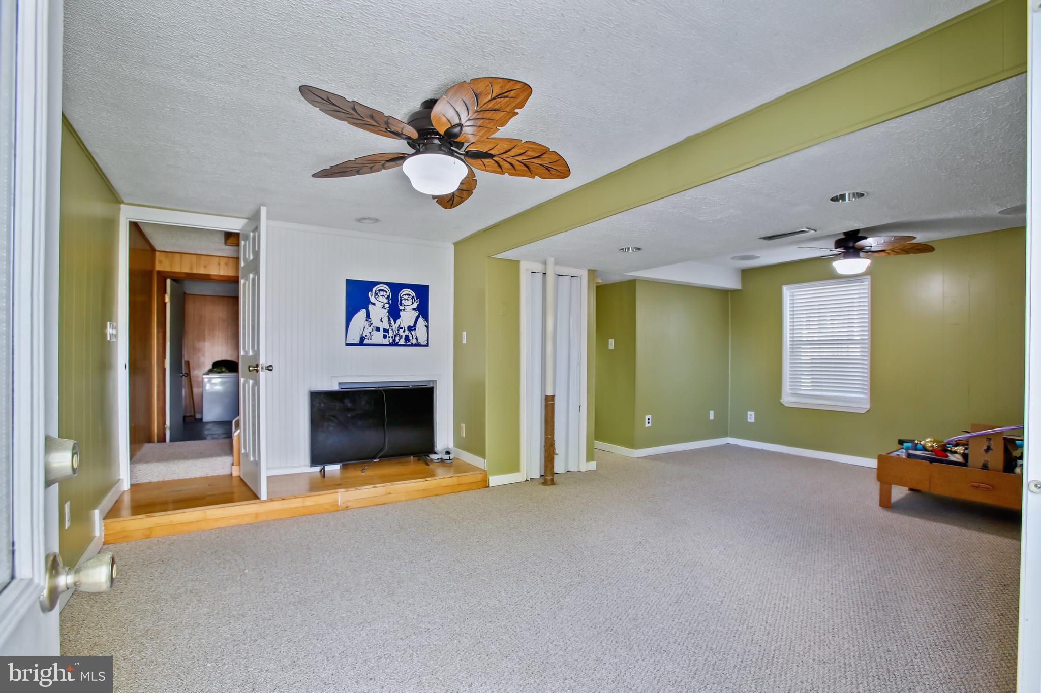 SILVER OAKS - Residential