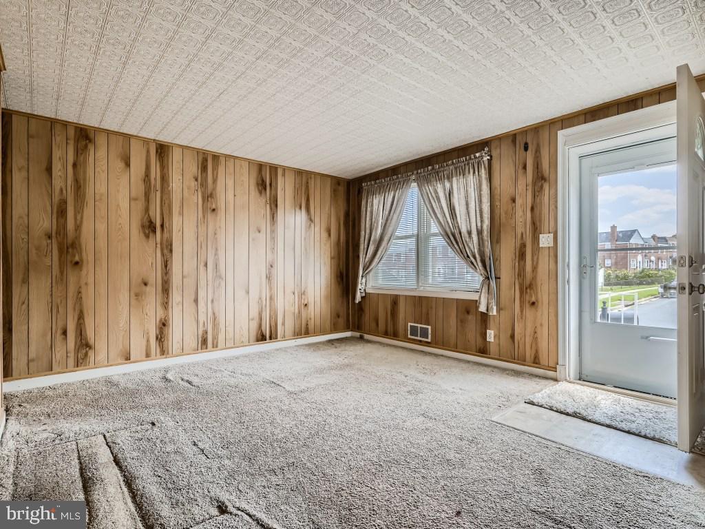 MOUNTAIN FARMS - Residential