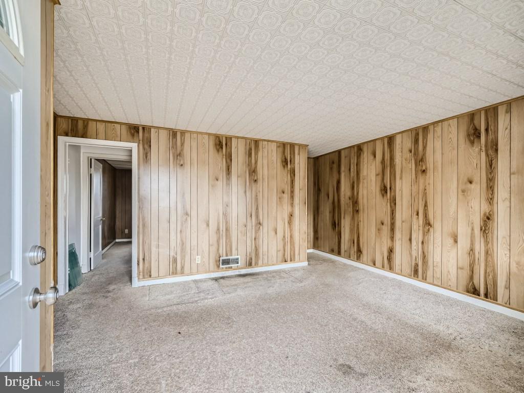 MOUNTAIN FARMS - Residential