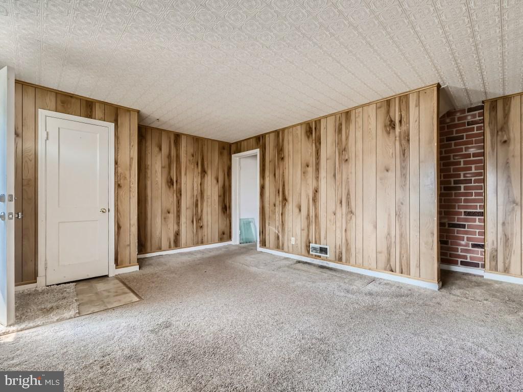 MOUNTAIN FARMS - Residential