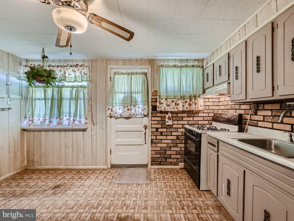 MOUNTAIN FARMS - Residential