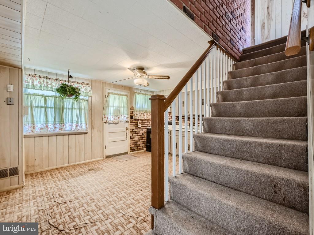 MOUNTAIN FARMS - Residential