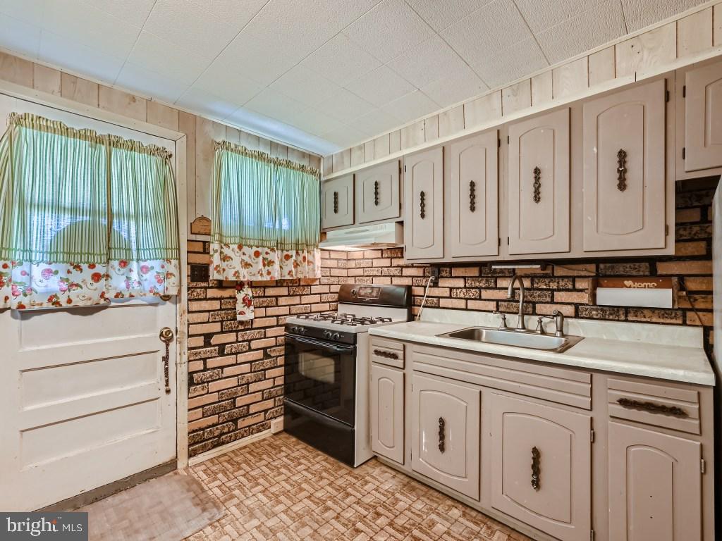 MOUNTAIN FARMS - Residential