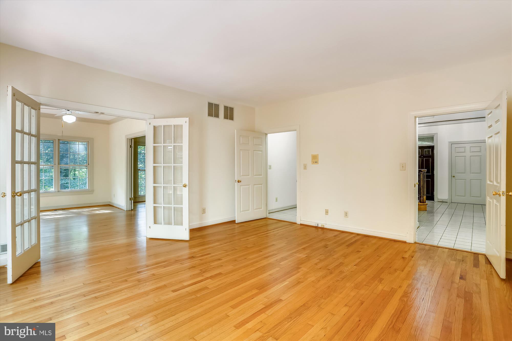 RIVERS EDGE - Residential Lease