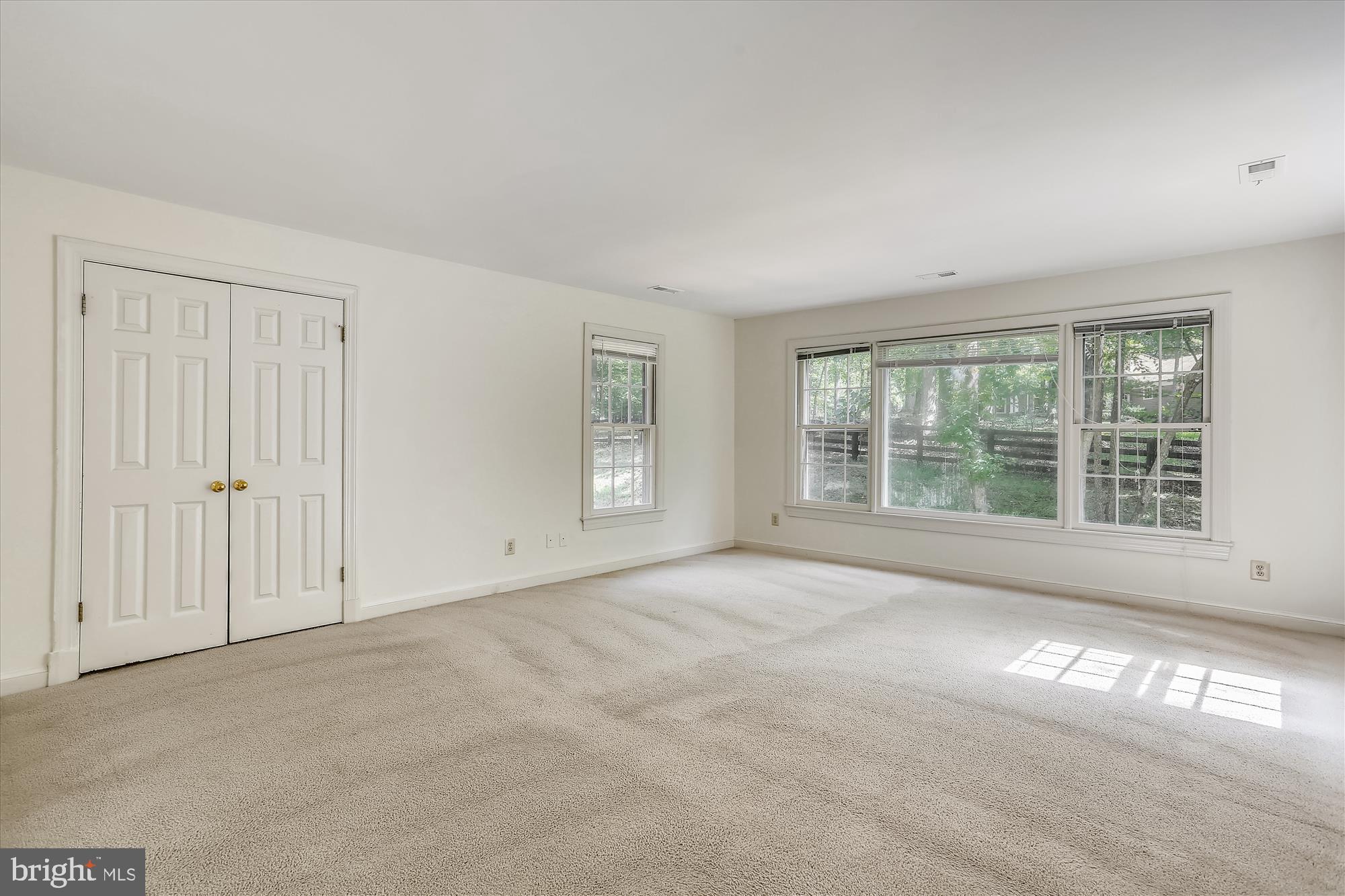 RIVERS EDGE - Residential Lease