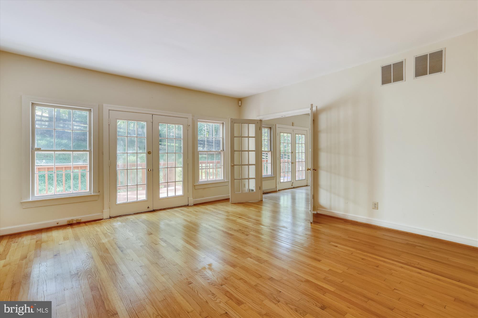 RIVERS EDGE - Residential Lease