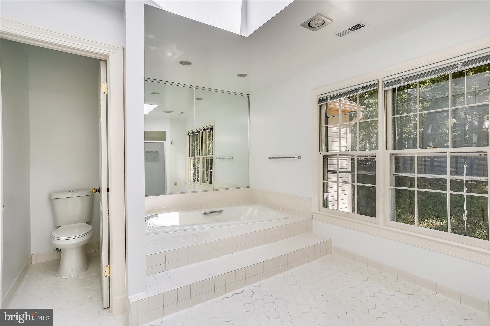 RIVERS EDGE - Residential Lease