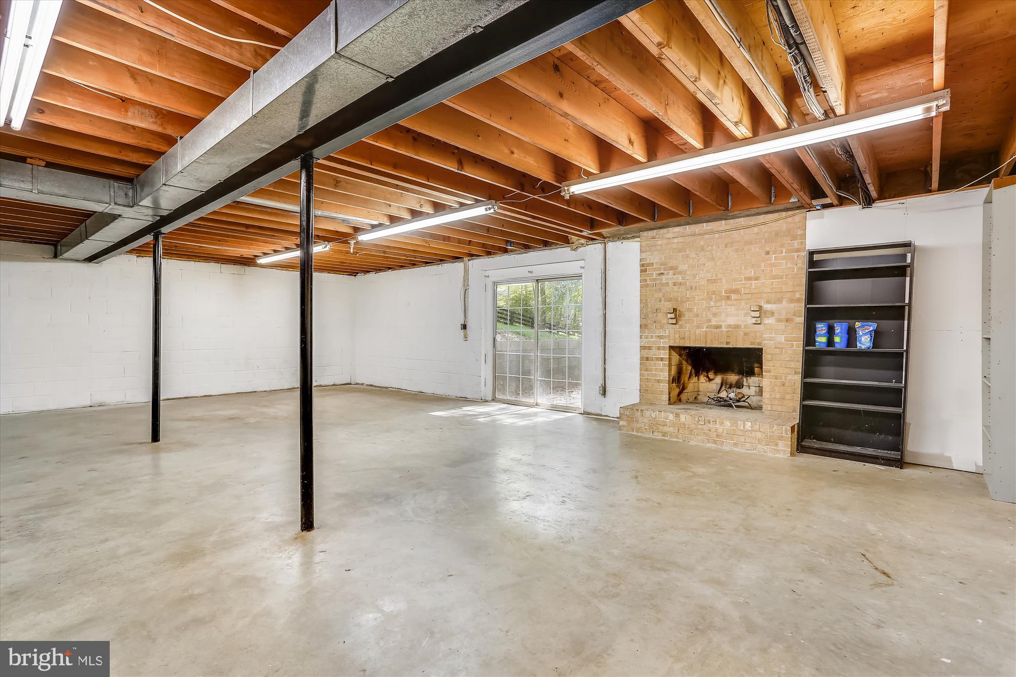 RIVERS EDGE - Residential Lease