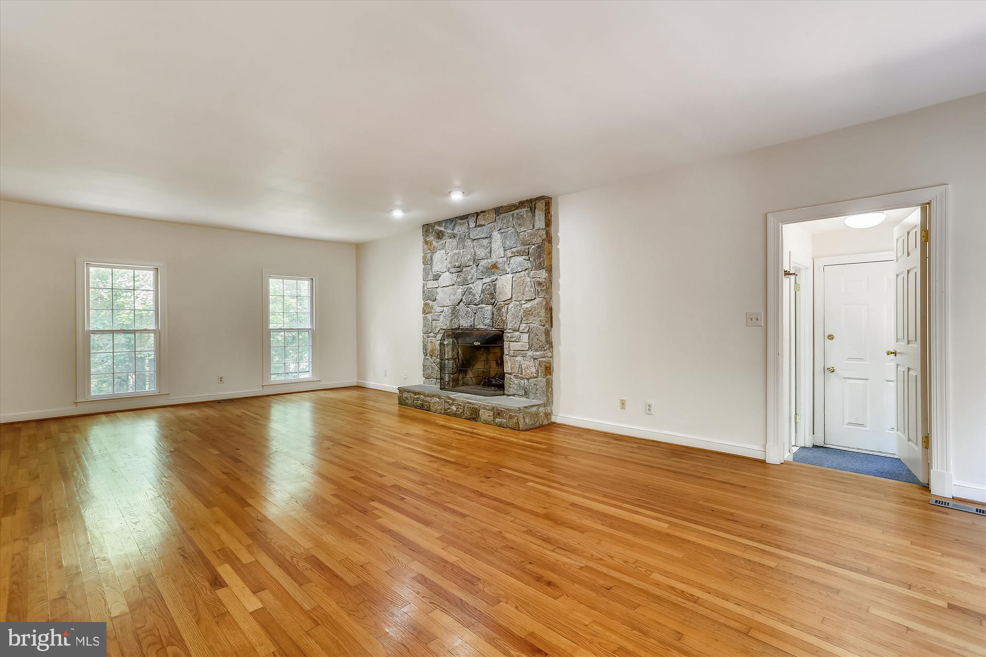 RIVERS EDGE - Residential Lease