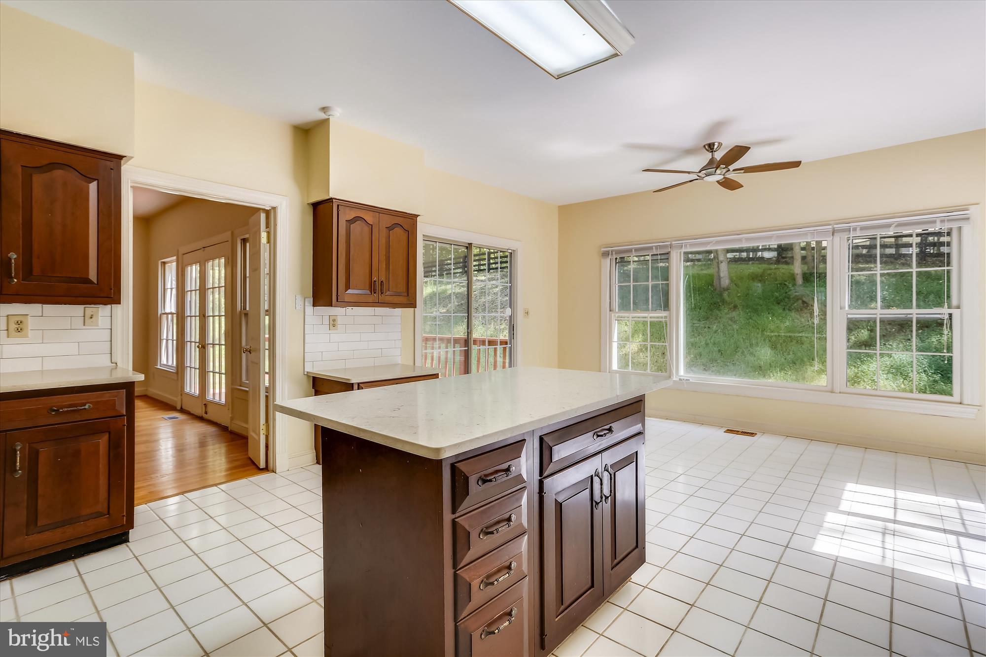 RIVERS EDGE - Residential Lease