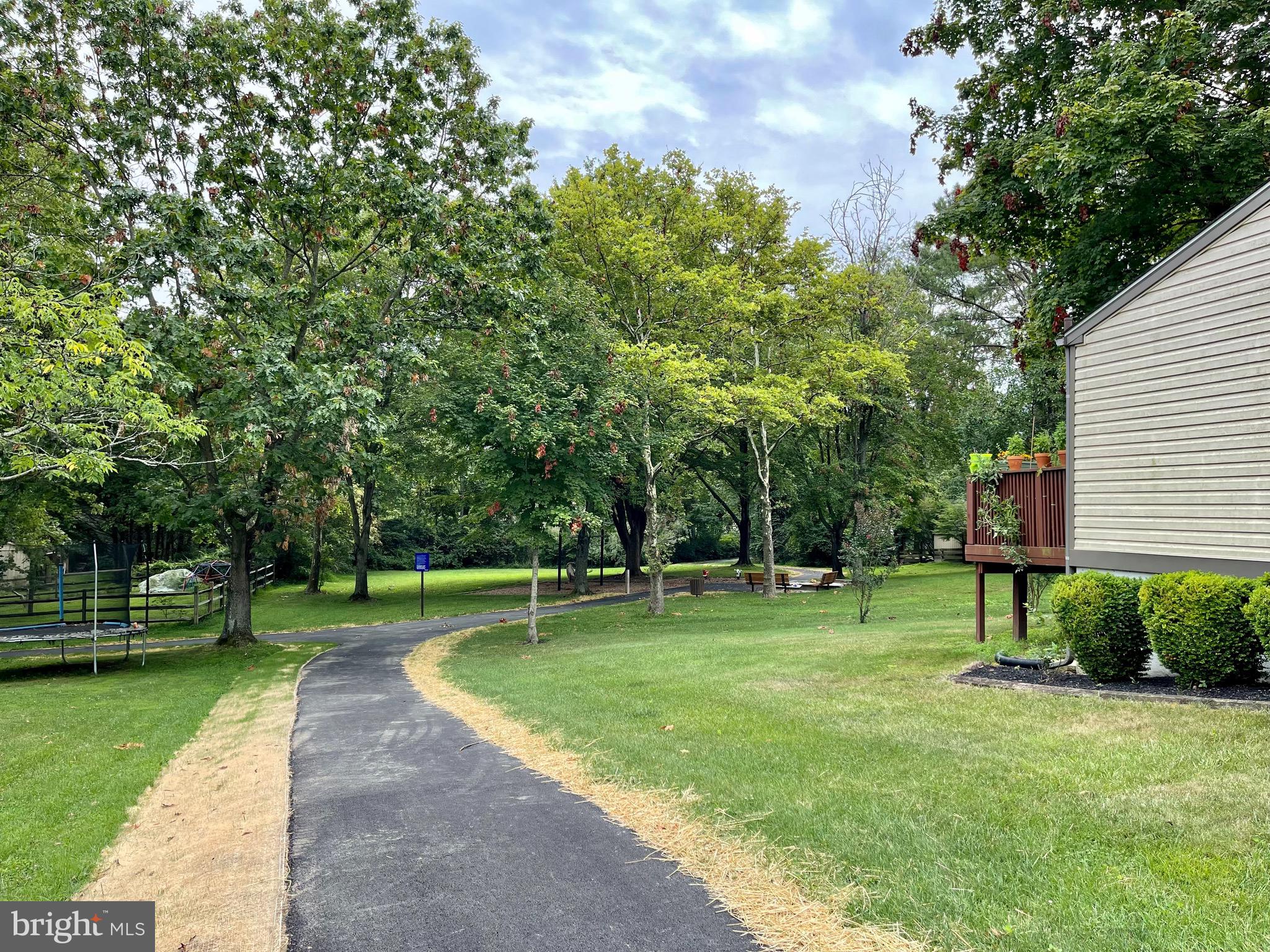 CLEMENS CROSSING - Residential