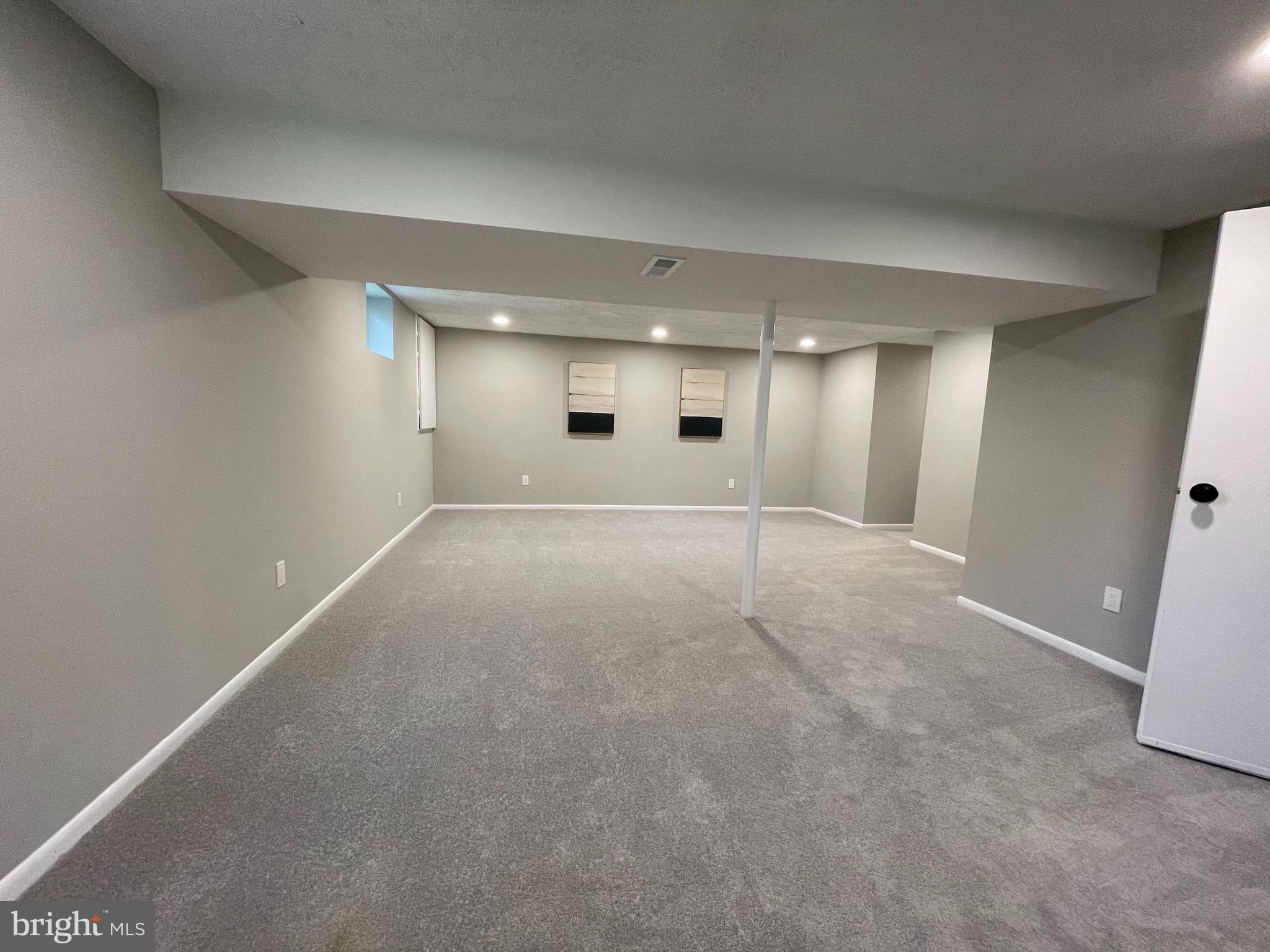 CLEMENS CROSSING - Residential