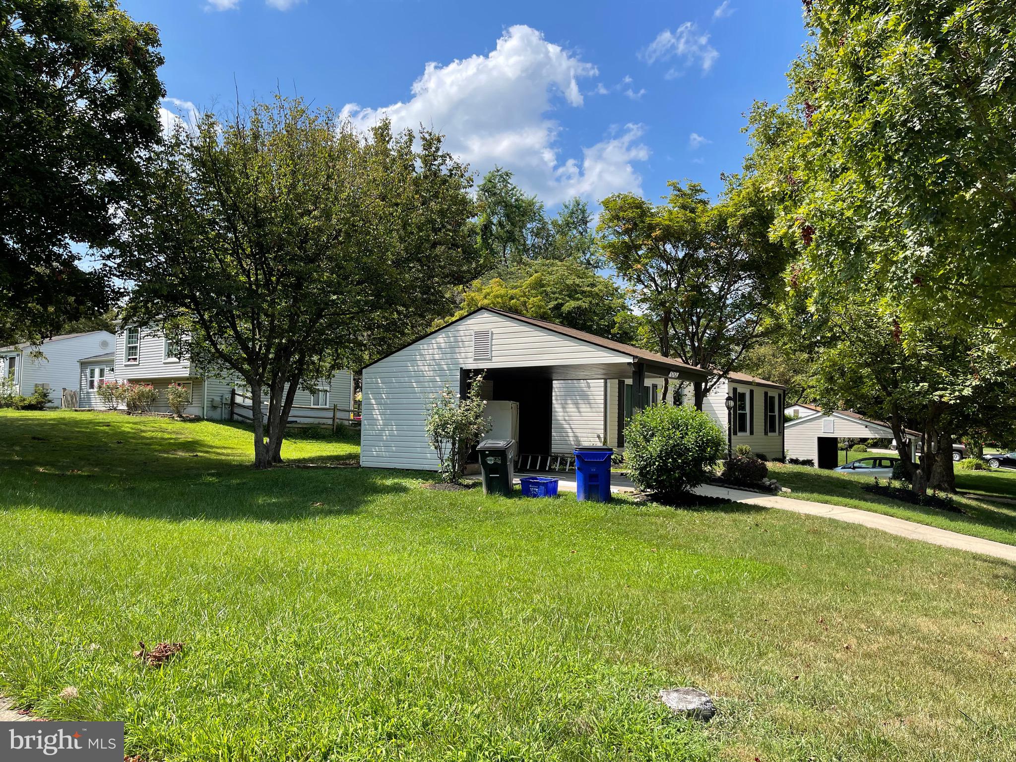 CLEMENS CROSSING - Residential