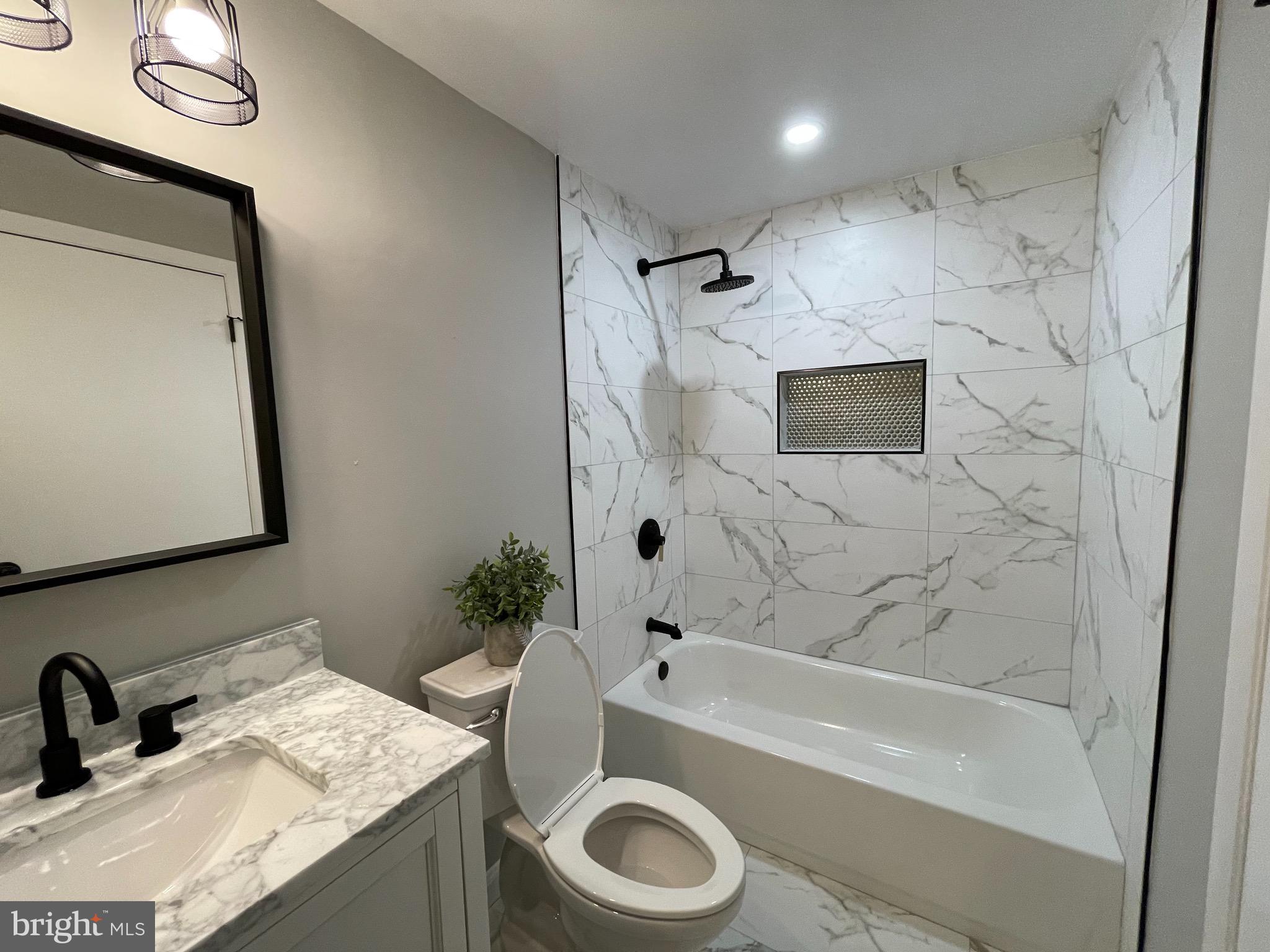 CLEMENS CROSSING - Residential