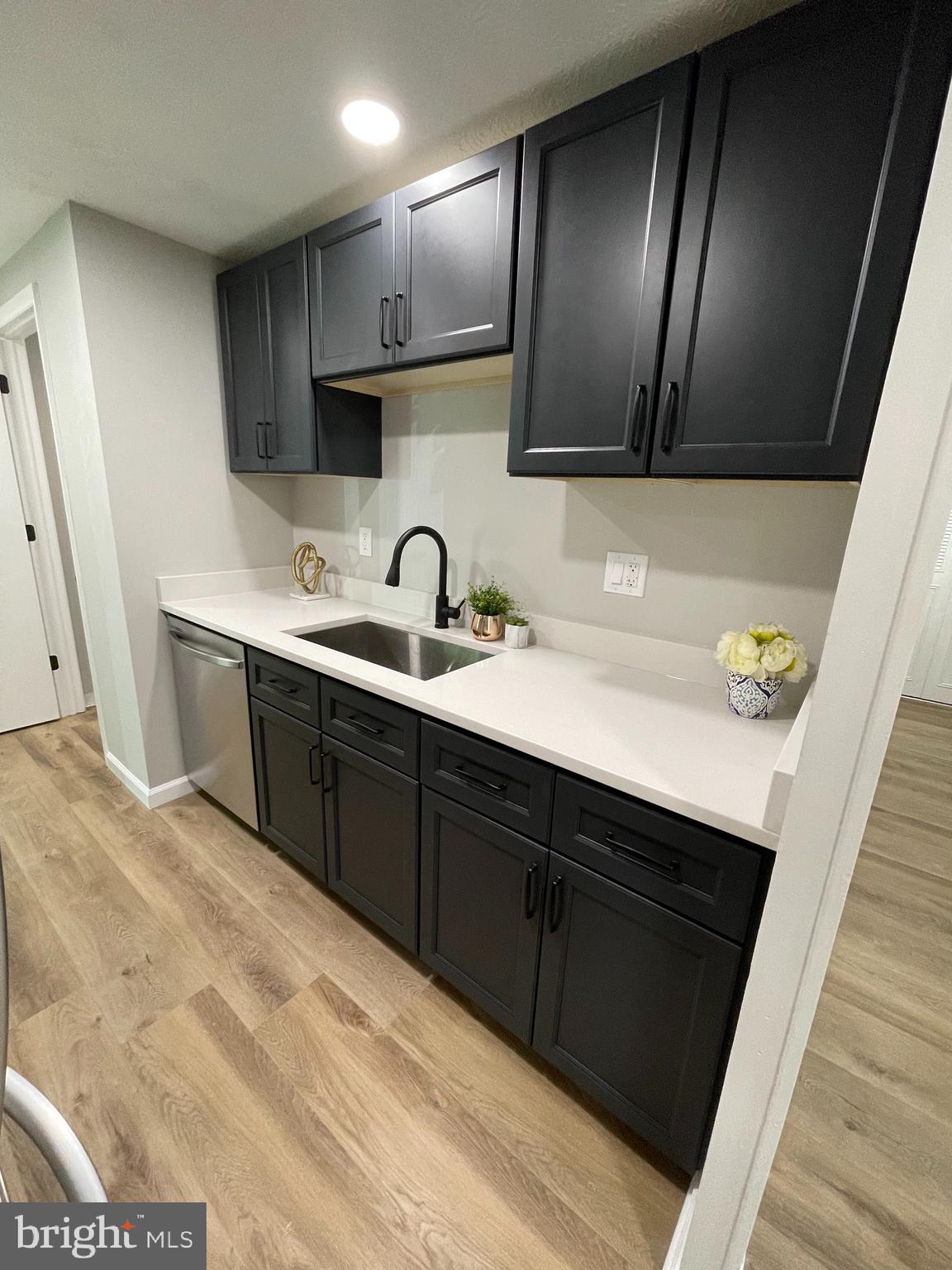 CLEMENS CROSSING - Residential