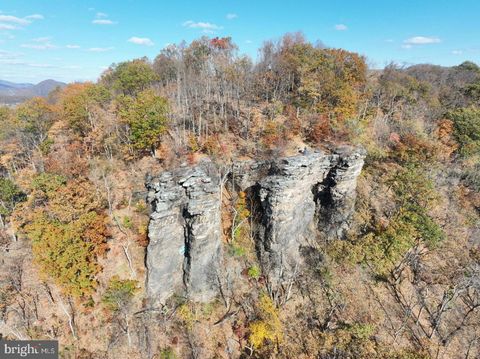 QUEENS POINT ROAD MCCOOLE MD 21562