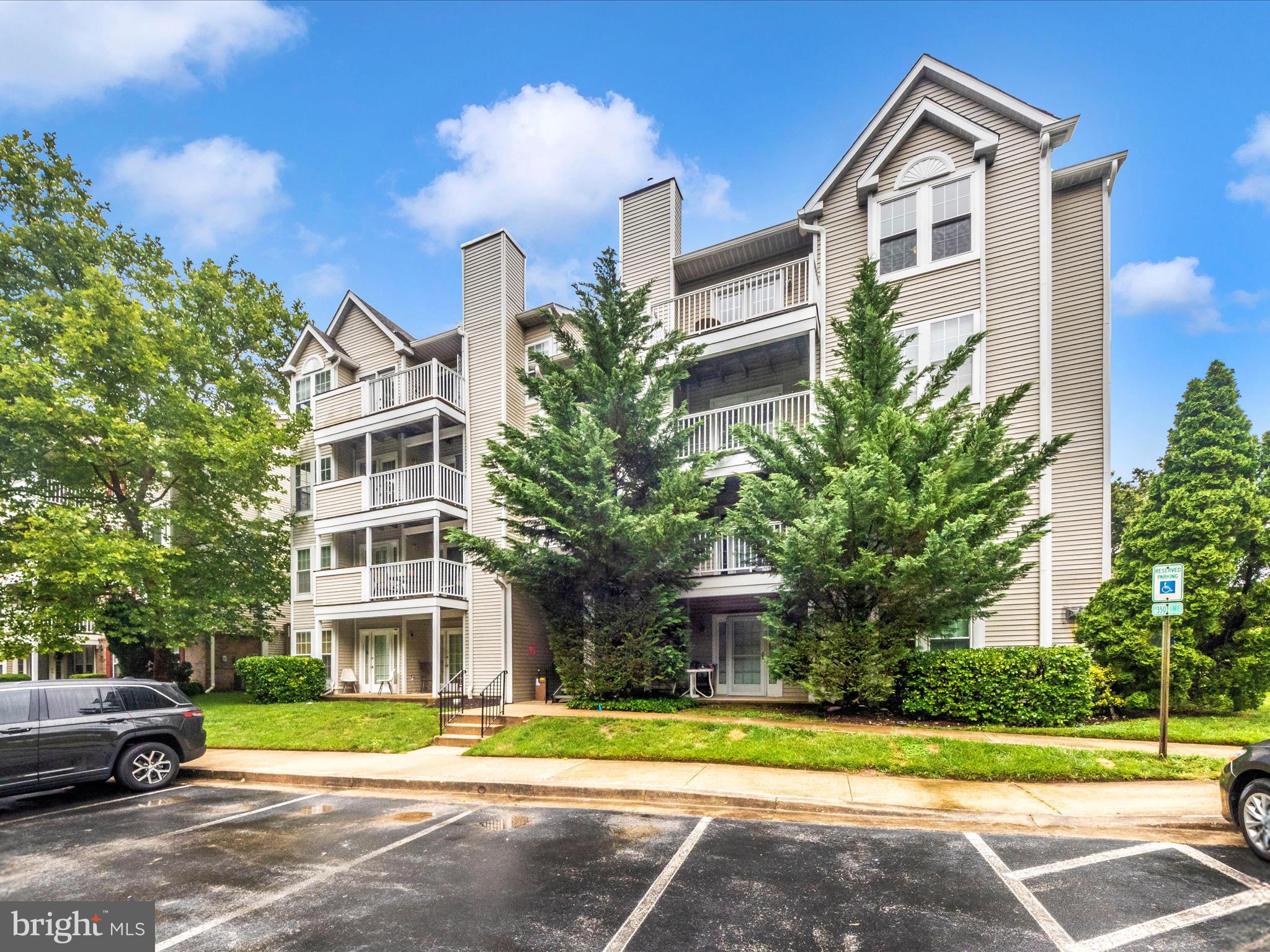 6300 BAYBERRY COURT 1112