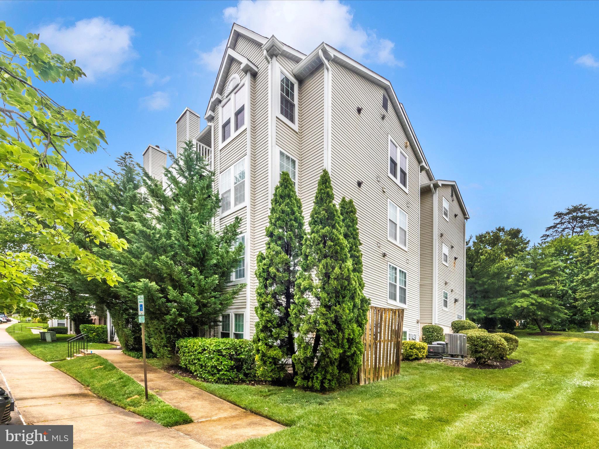 ELKRIDGE TOWN CENTER - Residential