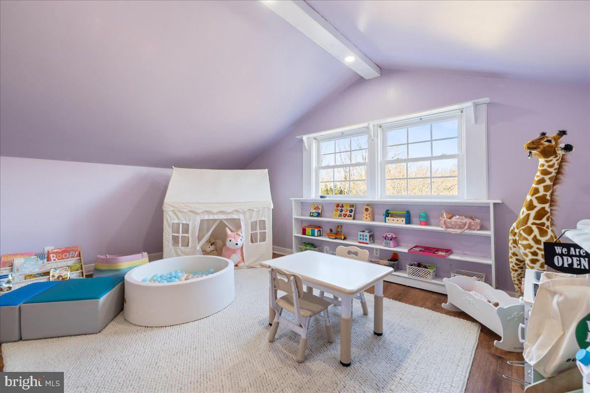 WOODLAND - Residential