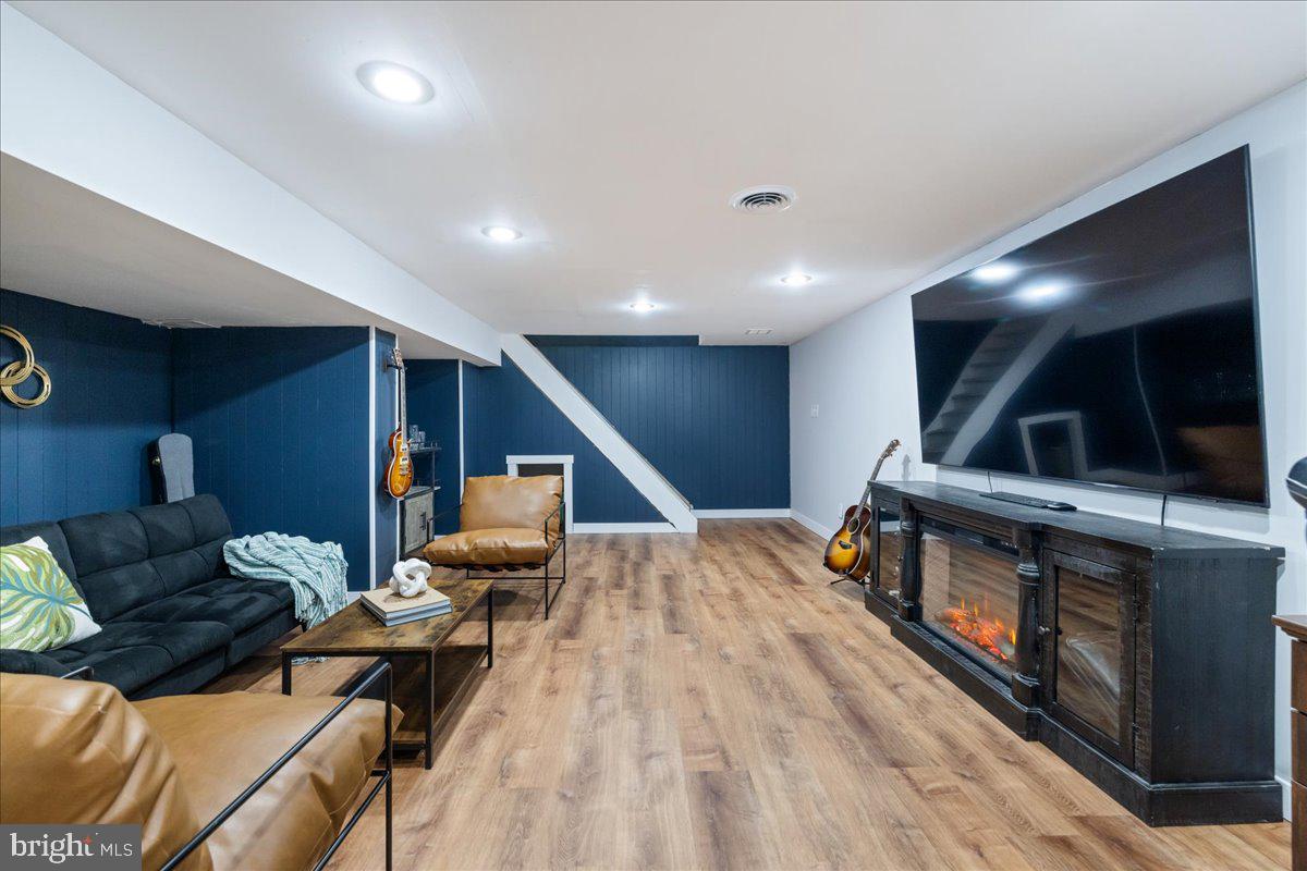 WOODLAND - Residential