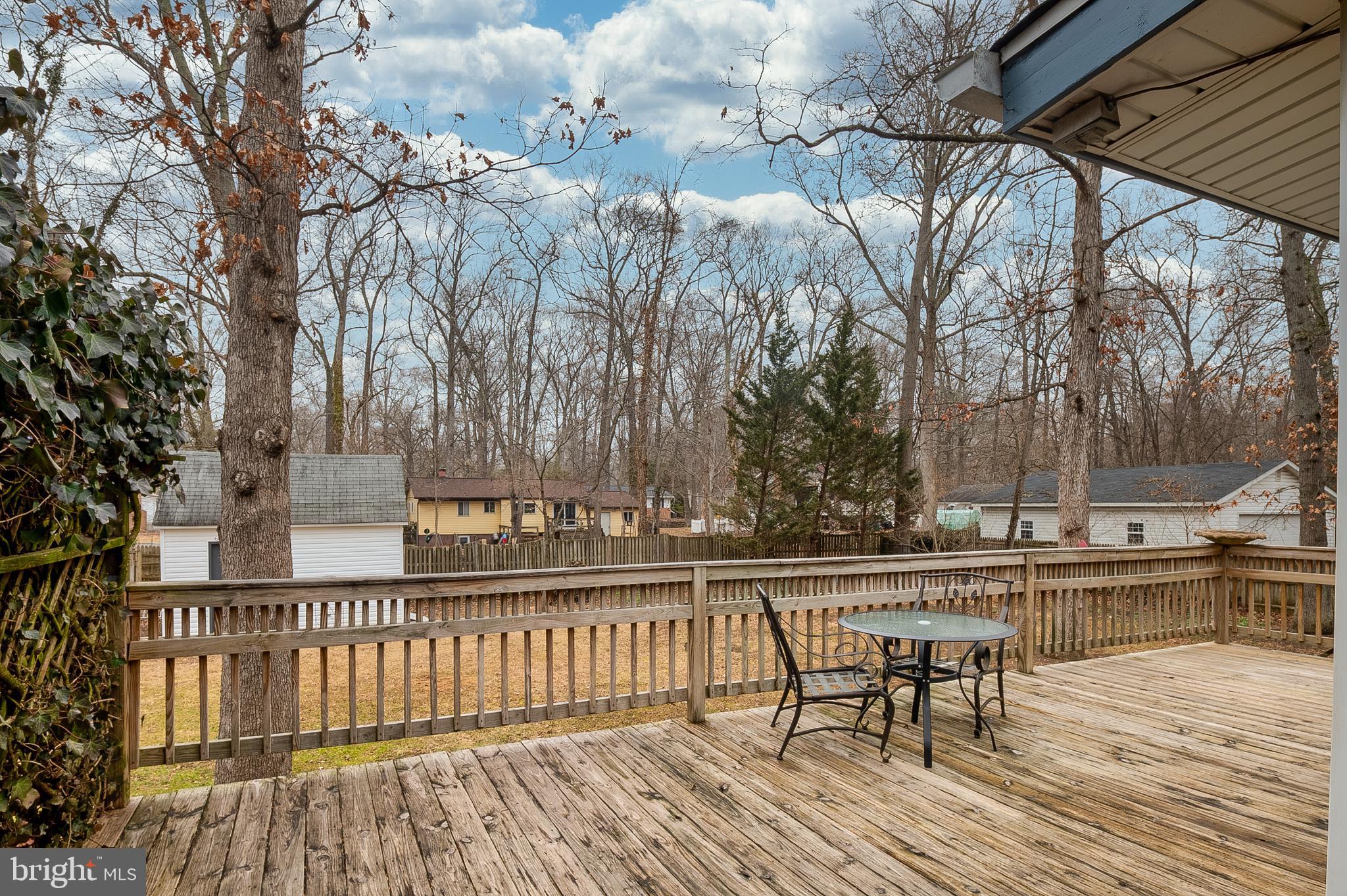 RIVERWOOD - Residential