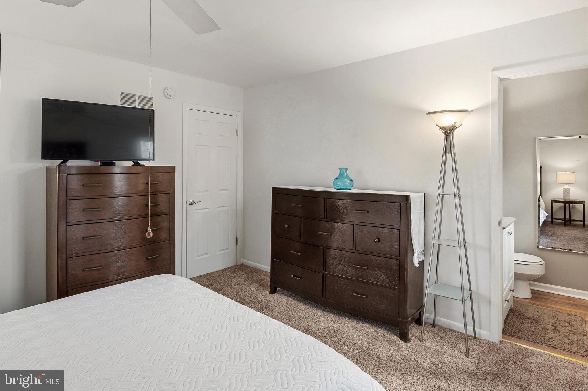 RIVERWOOD - Residential