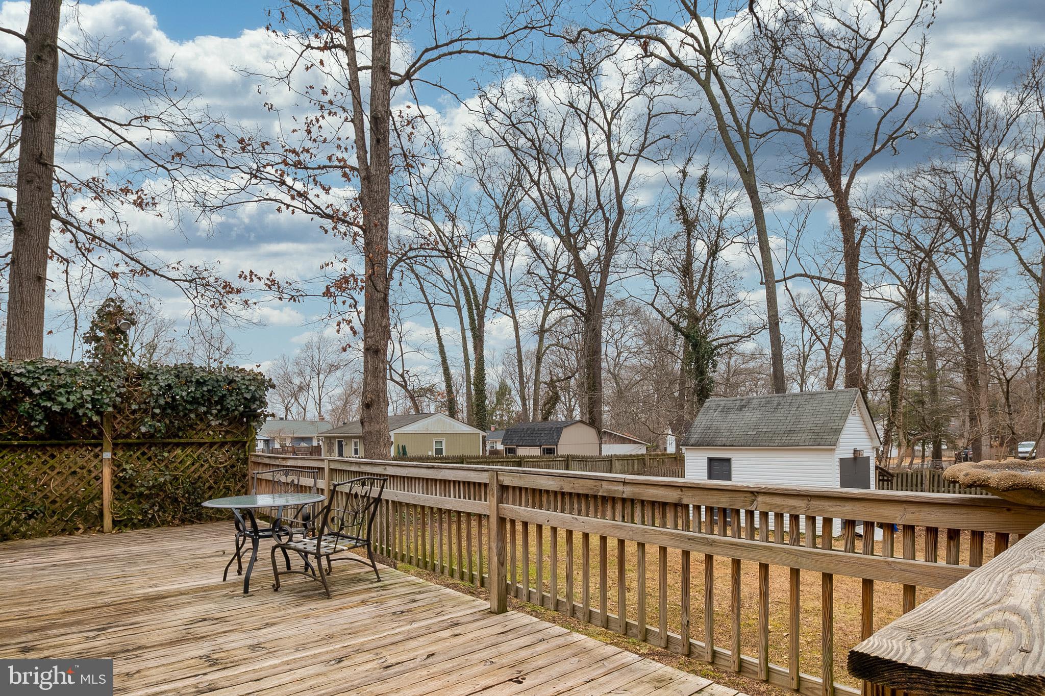 RIVERWOOD - Residential