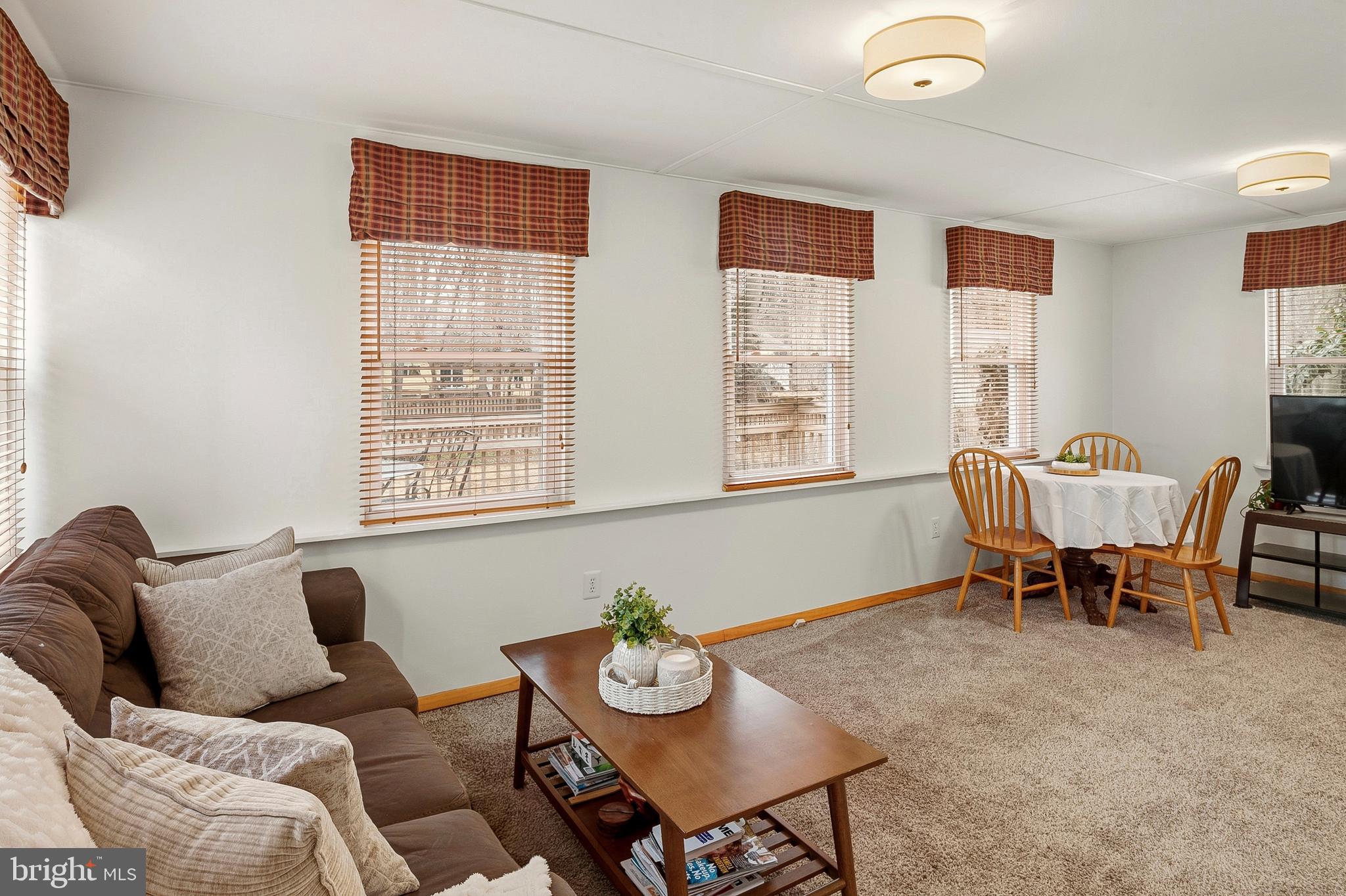 RIVERWOOD - Residential