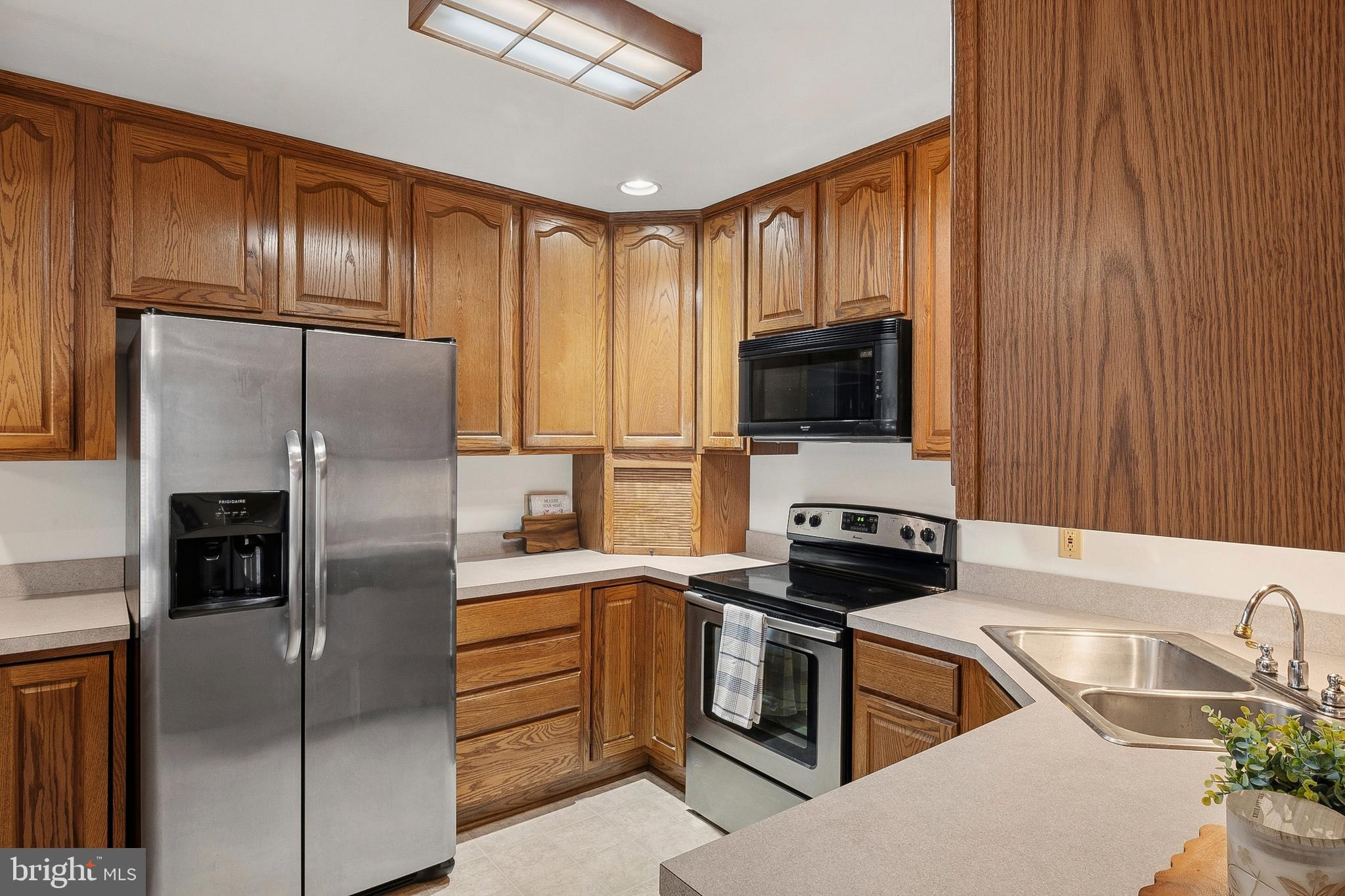 RIVERWOOD - Residential