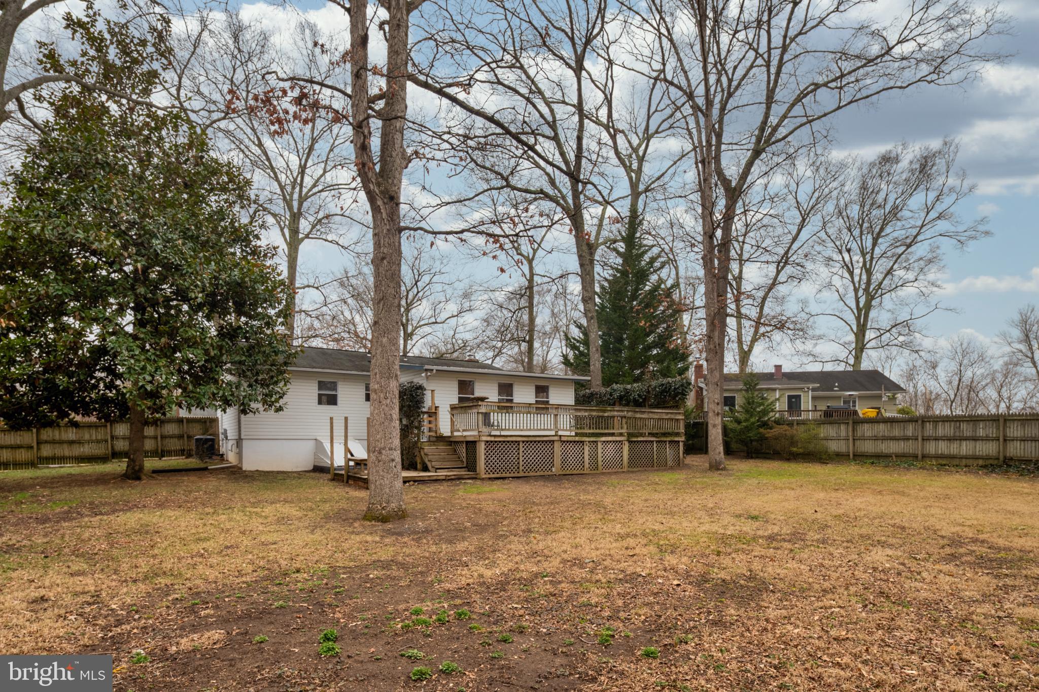 RIVERWOOD - Residential