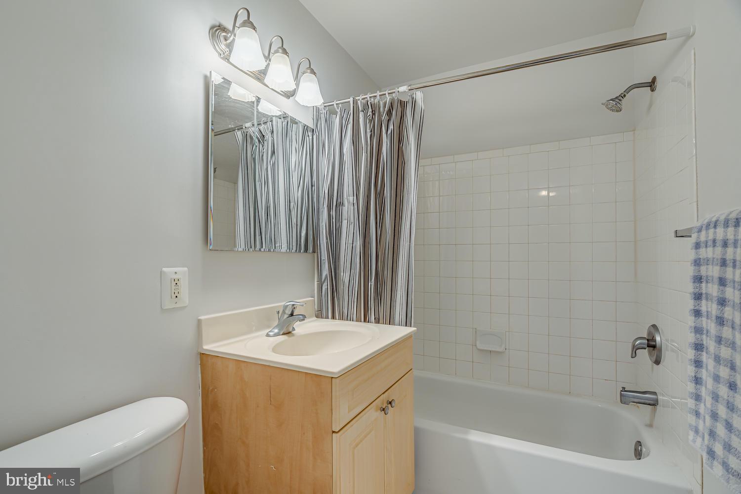 HYATTSVILLE - Residential Lease