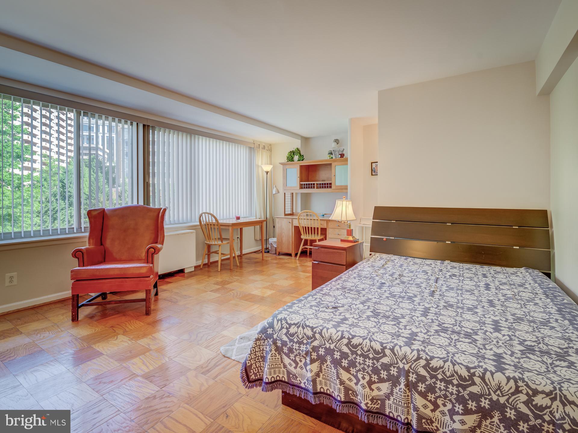 TAFT TOWERS - Residential Lease