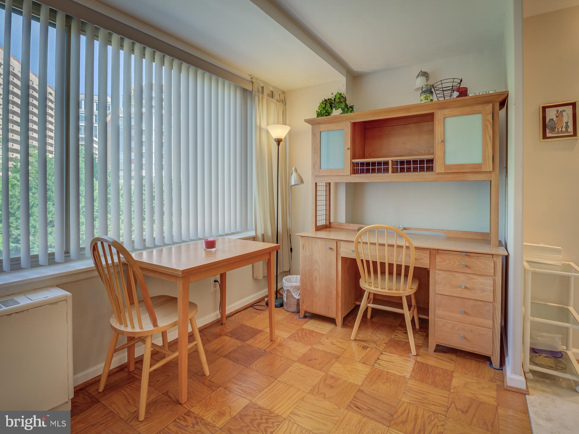 TAFT TOWERS - Residential Lease