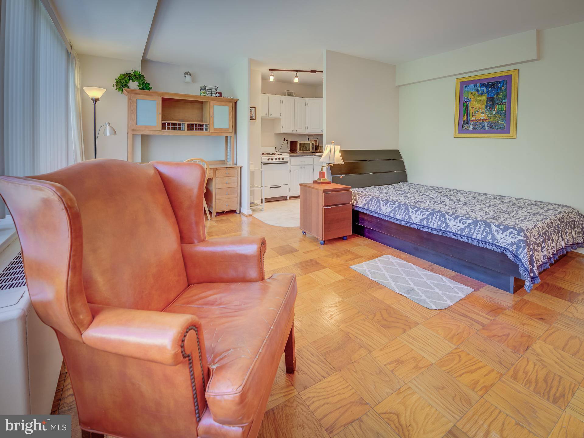 TAFT TOWERS - Residential Lease