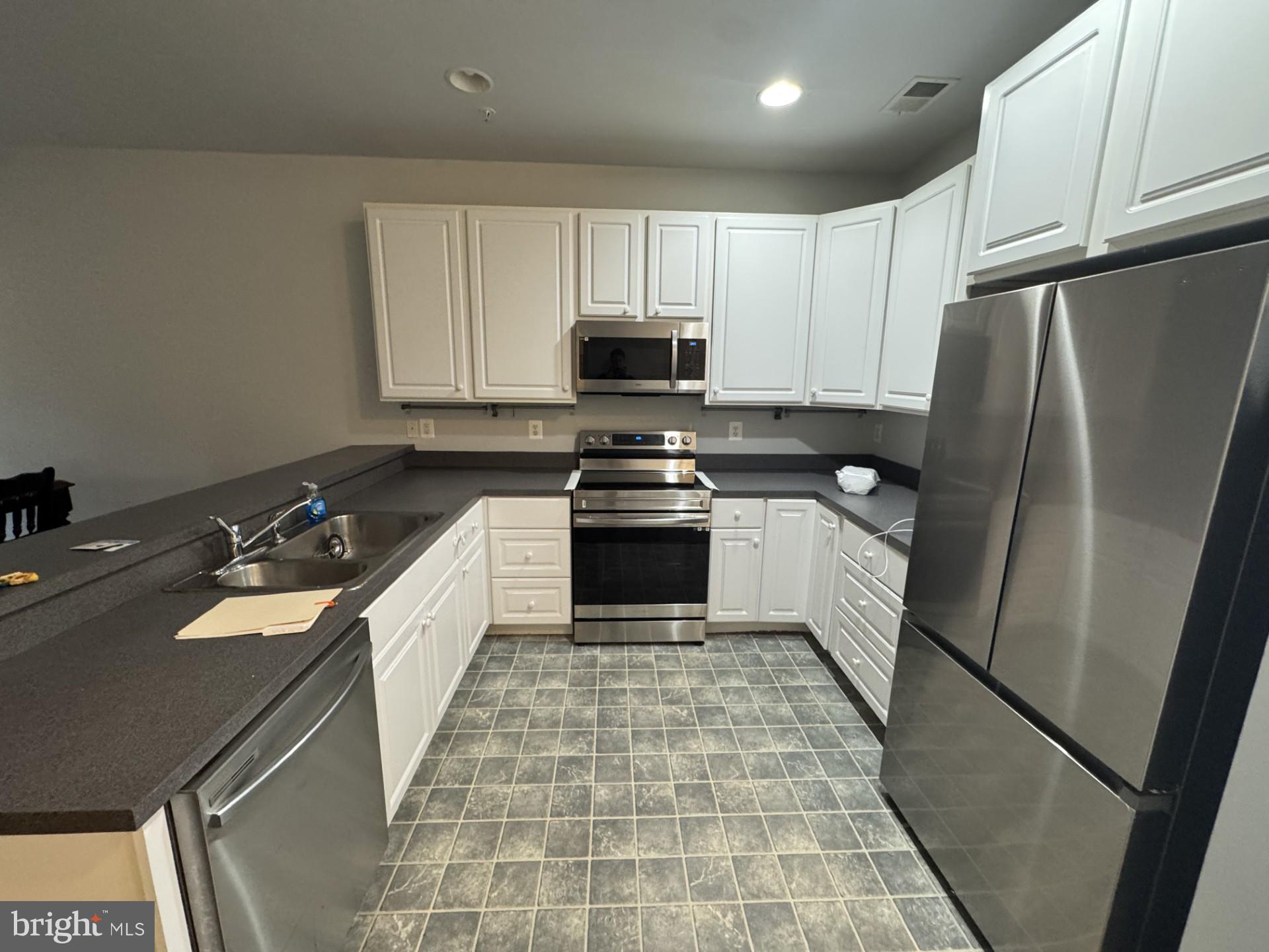 PINTAIL LANDING - Residential Lease