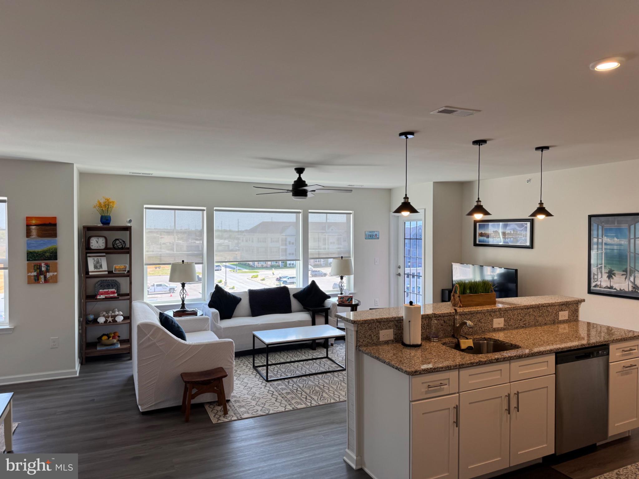 24238 ZINFANDEL LN. LANE 402