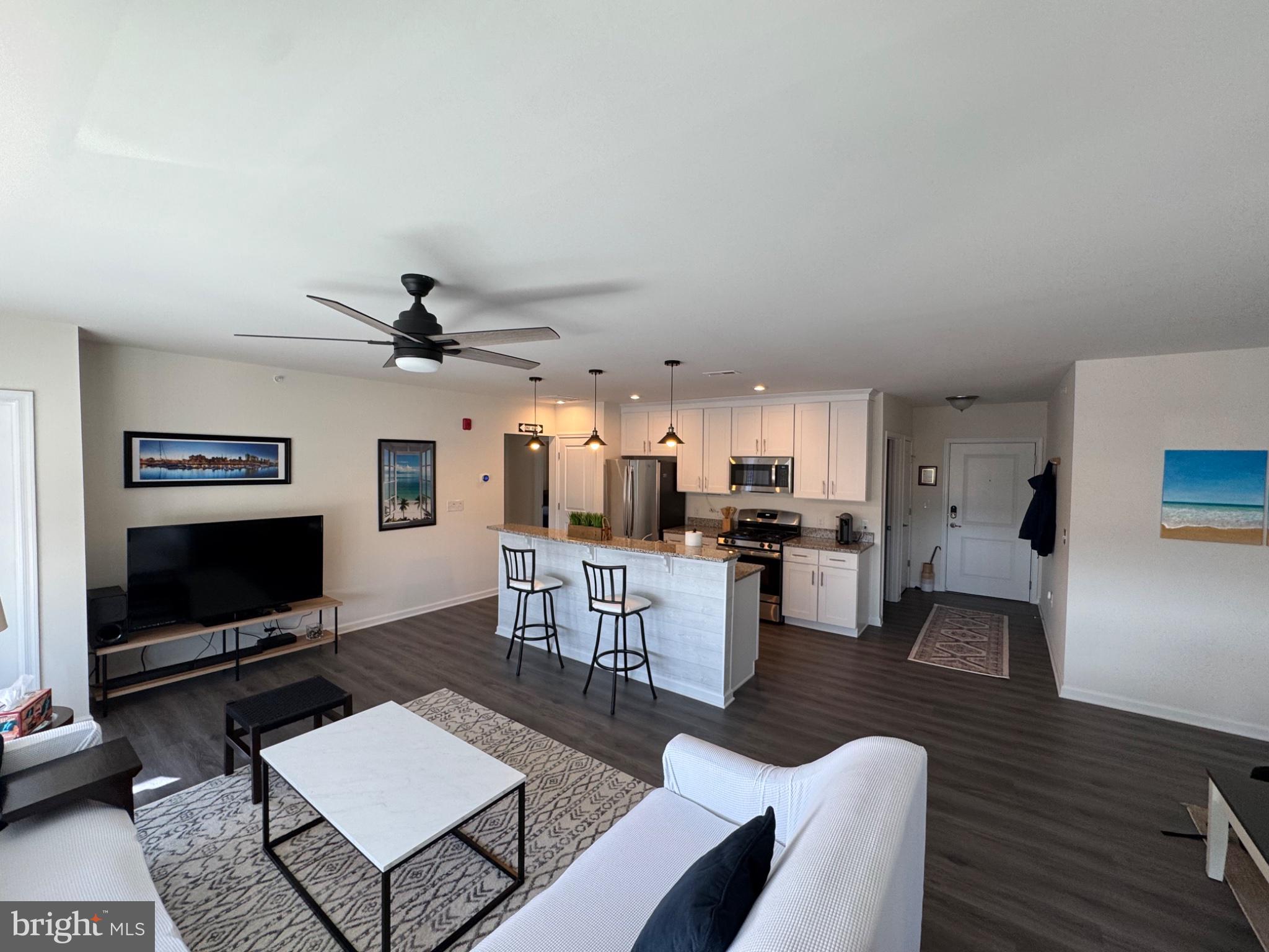 24238 ZINFANDEL LN. LANE 402